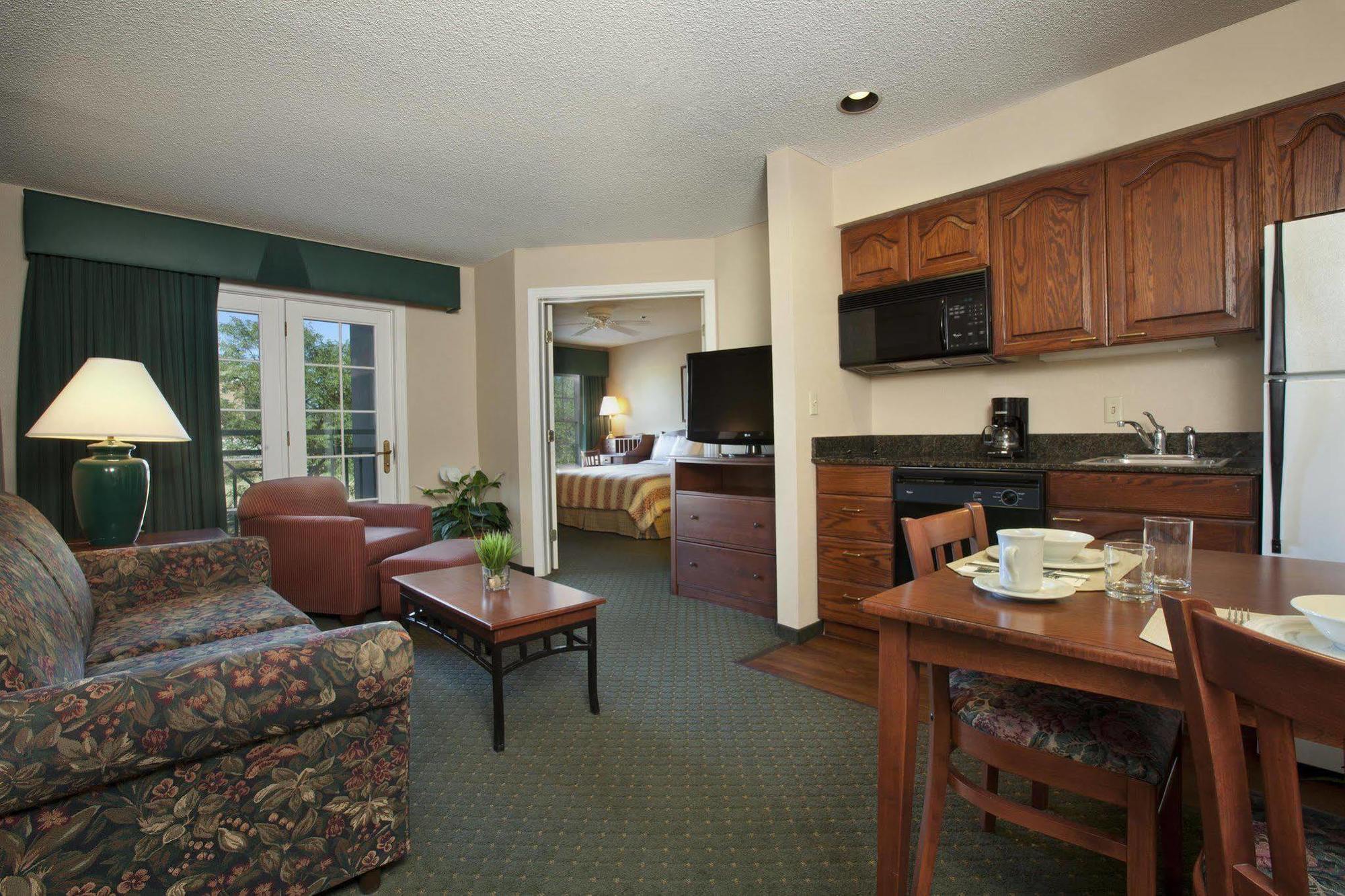 Homewood Suites By Hilton Kansas City Airport Zimmer foto